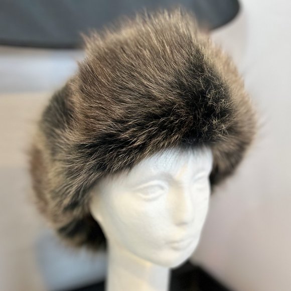 NEIMAN MARCUS GUILIANA TESO FOX FUR TRAPPER HAT main image 5